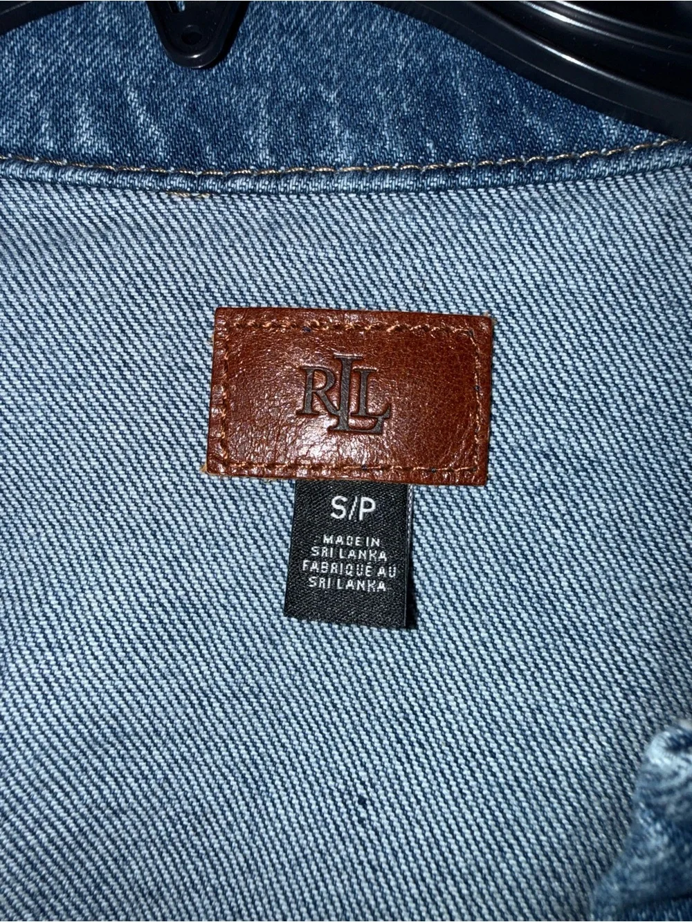 Classic Women's Blue Denim Jacket - Picture 2 of 3